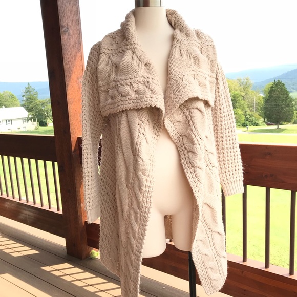 ModCloth (Pol) oversized cardigan jacket - Picture 2 of 5